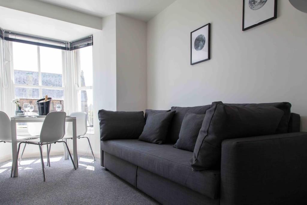 Stunning 2 Bed Apartment With Sea Views, Penzance Exterior foto